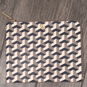 Dagne Dover Leather Pouch/Clutch